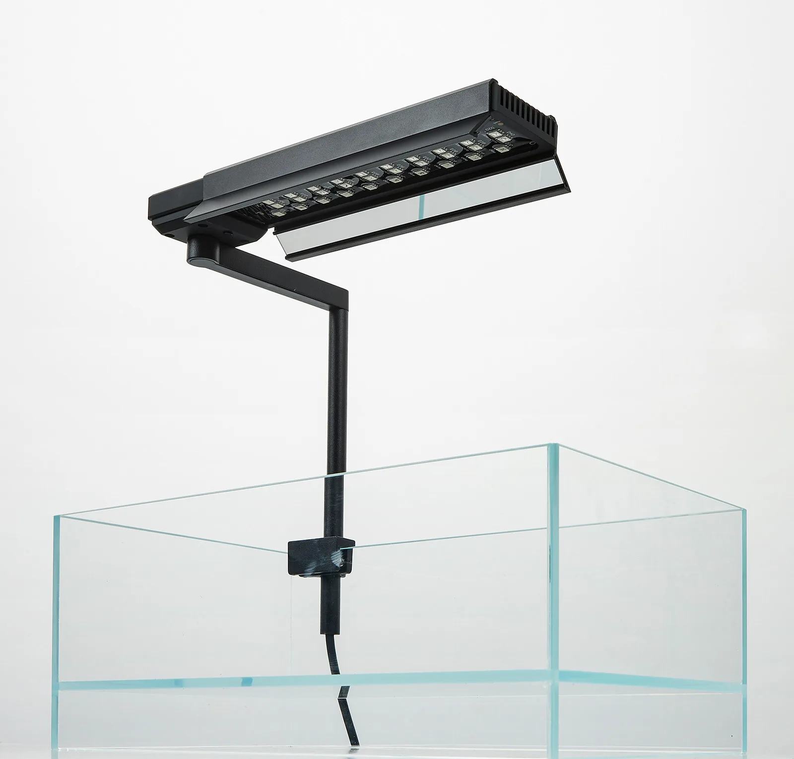 ⁦זוג רפלקטורים מראה CHIHIROS C2 RGB⁩ – תמונה ⁦2⁩